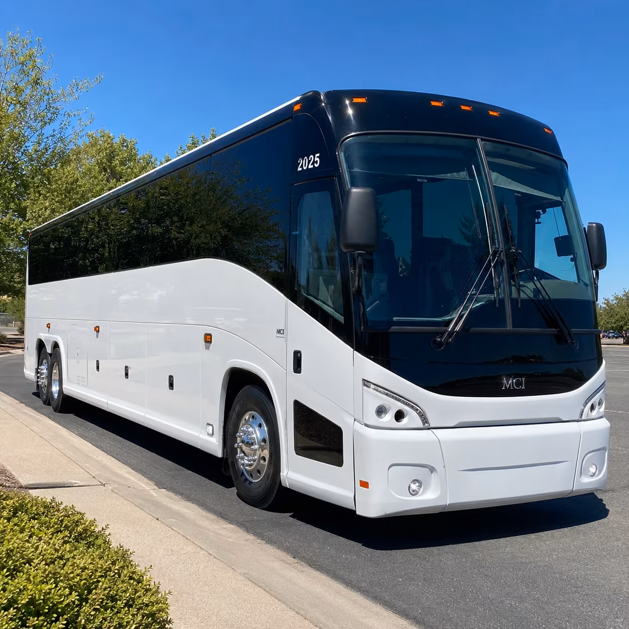 daily commuter shuttle buses along the dallas north tollway corridor